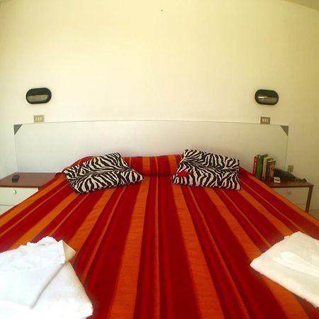 Hotel Mehari Riccione Eksteriør billede