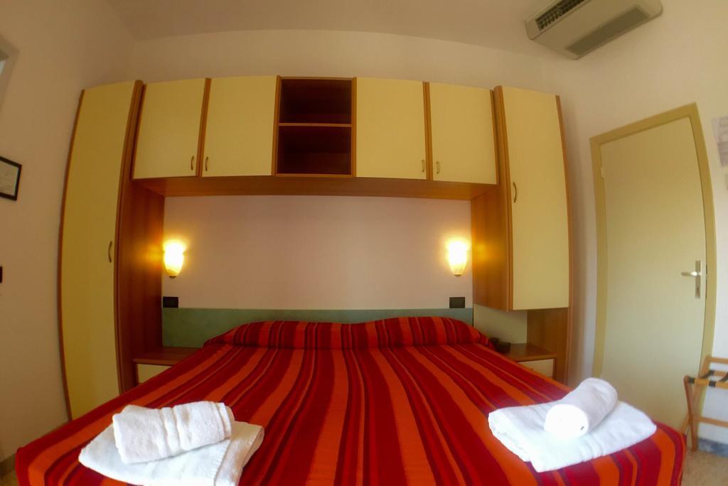 Hotel Mehari Riccione Værelse billede